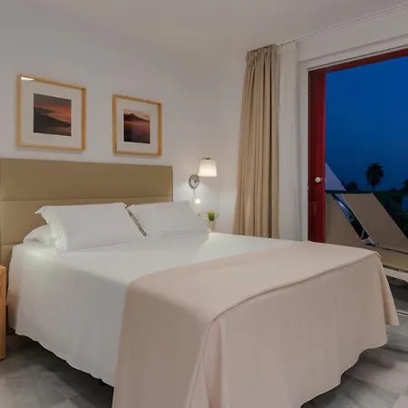 Aparthotel Ocean Suites By Upper Luxury Housing - Parque Santiago Playa de las Americas (Tenerife)