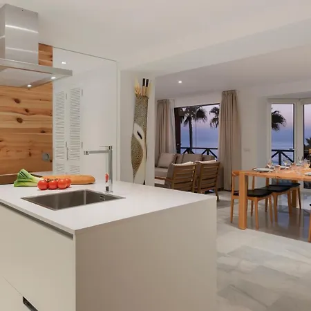 Ocean Suites By Upper Luxury Housing - Parque Santiago *