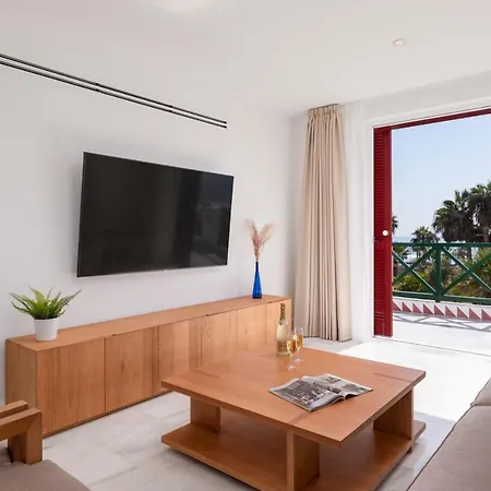 Ocean Suites By Upper Luxury Housing - Parque Santiago *