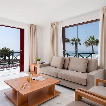 Ocean Suites By Upper Luxury Housing - Parque Santiago *